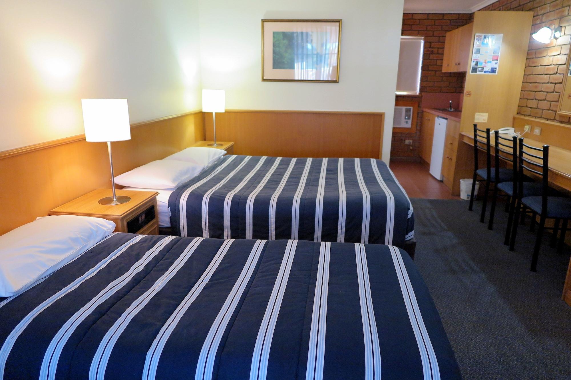 Summerhill Motor Inn (Adults Only) Меримбула Екстер'єр фото