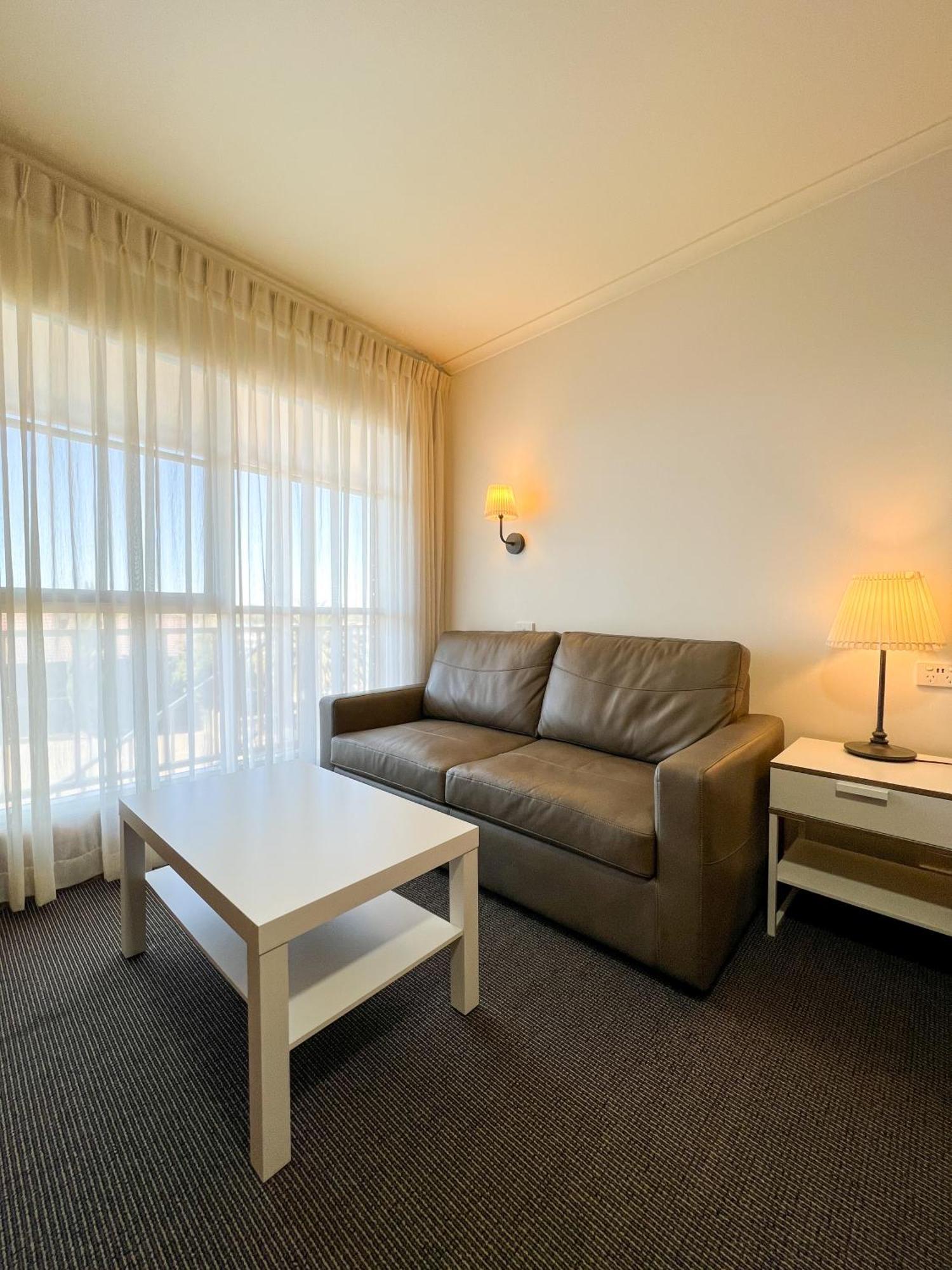 Summerhill Motor Inn (Adults Only) Меримбула Екстер'єр фото