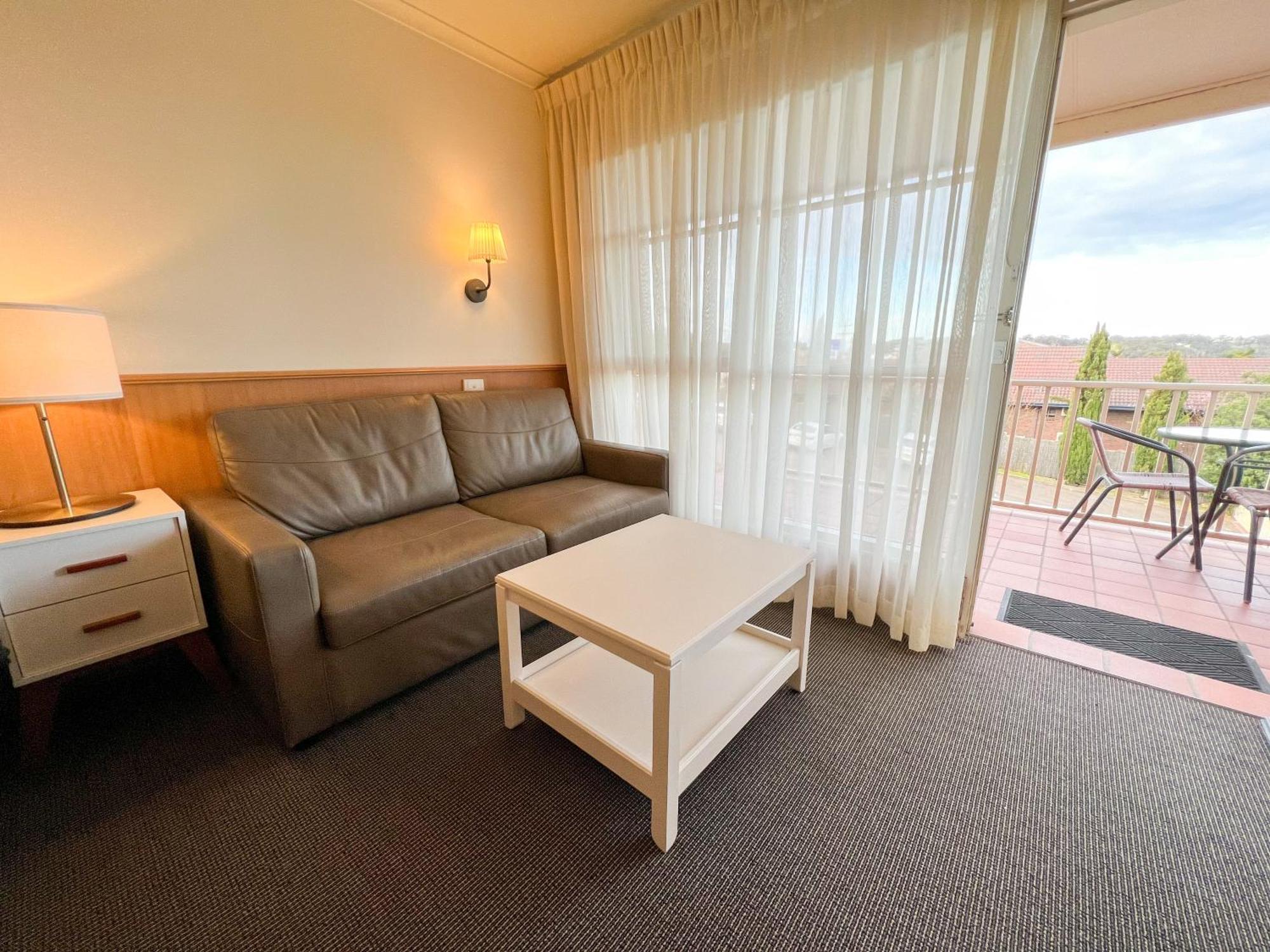 Summerhill Motor Inn (Adults Only) Меримбула Екстер'єр фото
