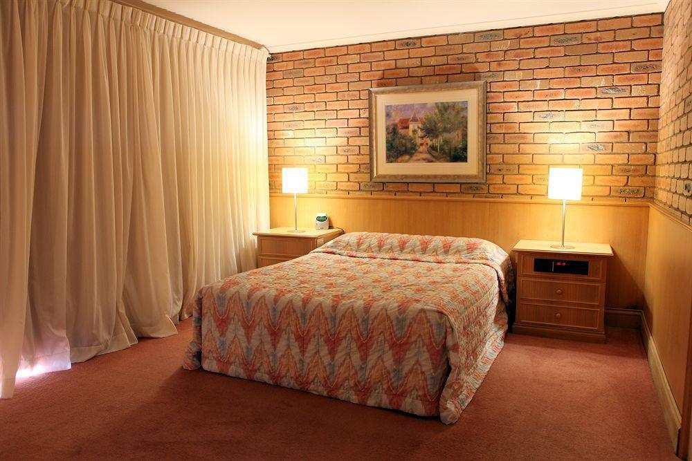 Summerhill Motor Inn (Adults Only) Меримбула Екстер'єр фото